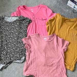 Old Navy Women's Short Sleeve Tees - Pink, Mustard, Black & White Lot of shirts
